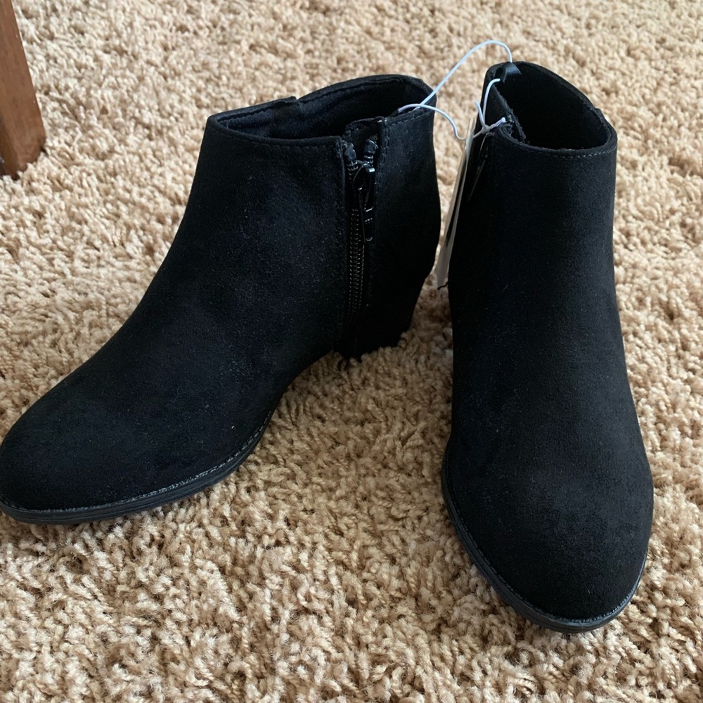 Ankle black boots for girls